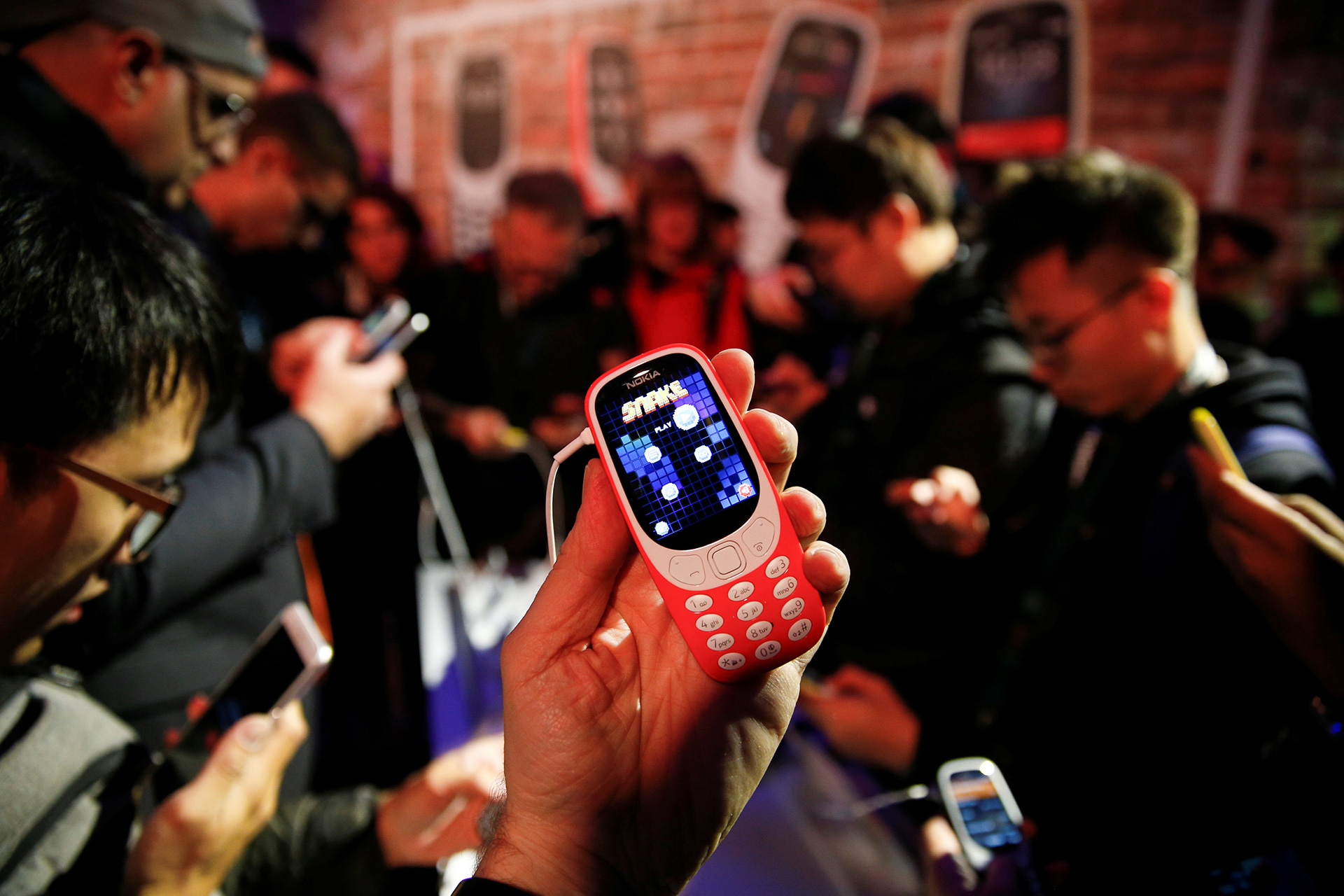 Nokia y su modelo 'vintage' arrasan en Barcelona