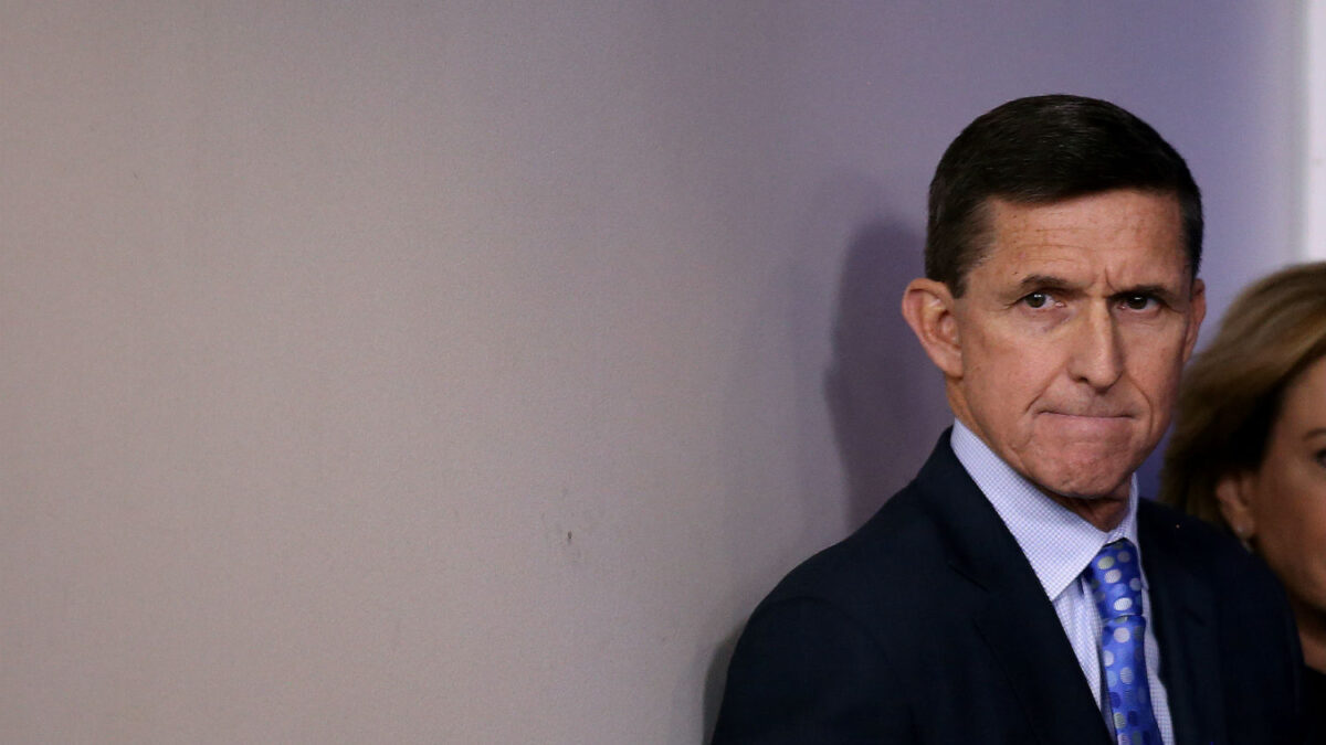 Trump sabía del engaño de Michael Flynn a su vicepresidente y lo escondió