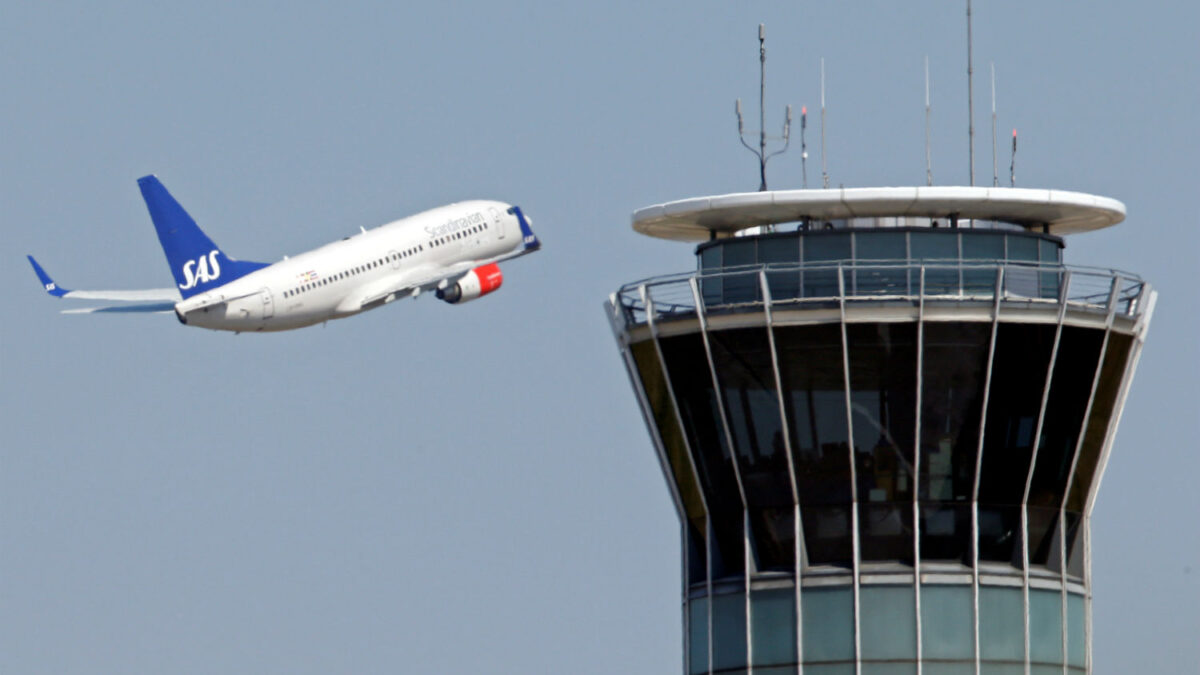 Aerolíneas se mantienen en Venezuela “para no dejar incomunicado al país”