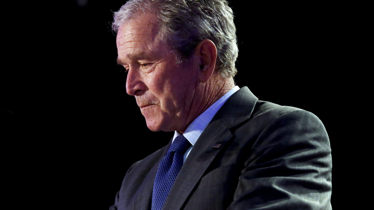 Bush hijo critica el veto migratorio y los ataques a la prensa de Trump