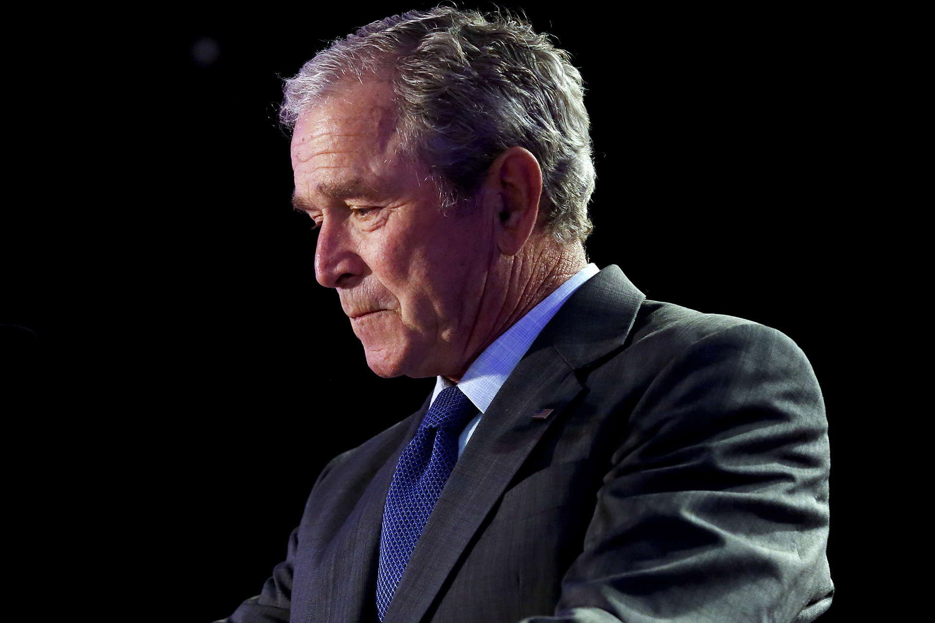 Bush hijo critica el veto migratorio y los ataques a la prensa de Trump