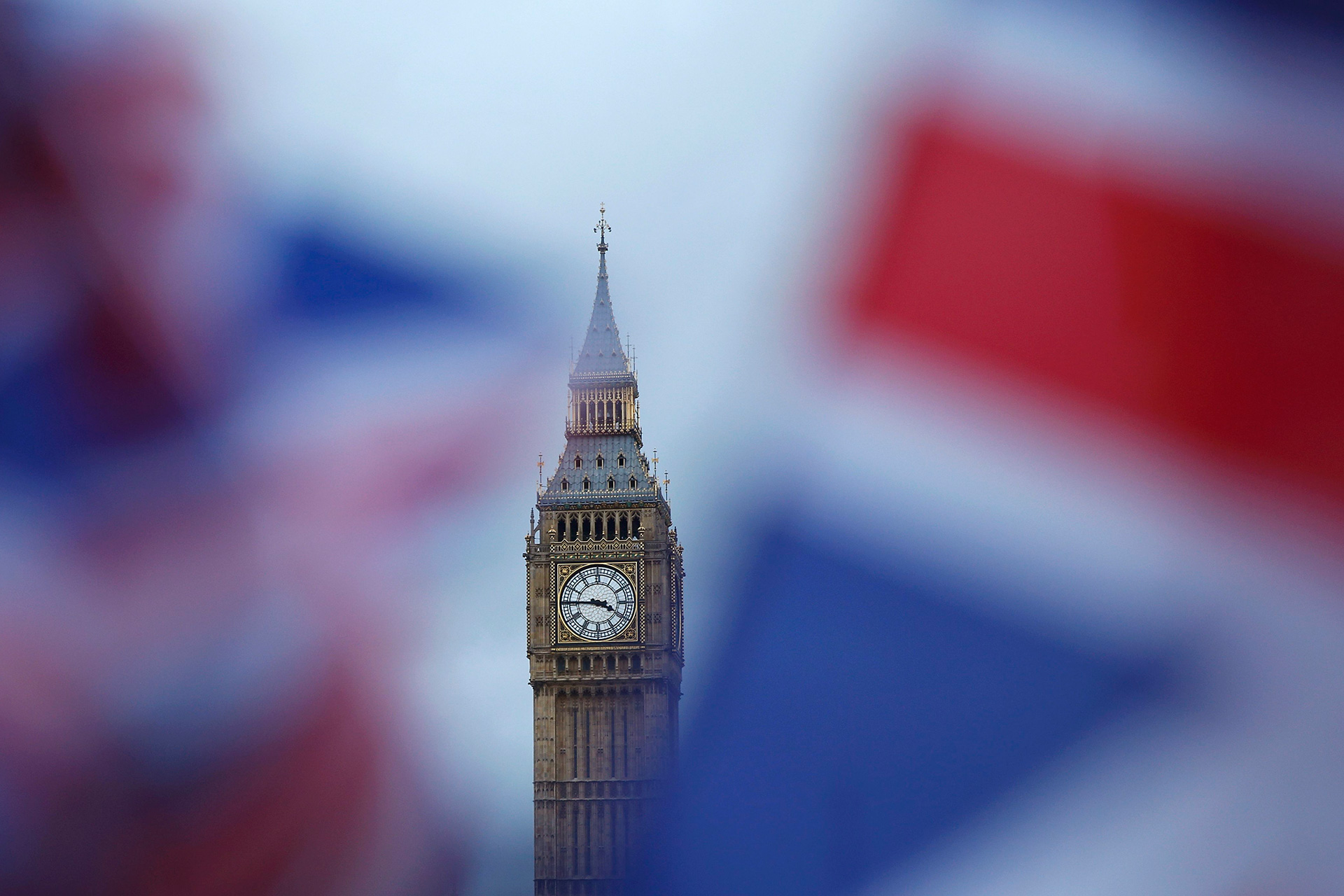 El Parlamento británico aprueba la activación del Brexit