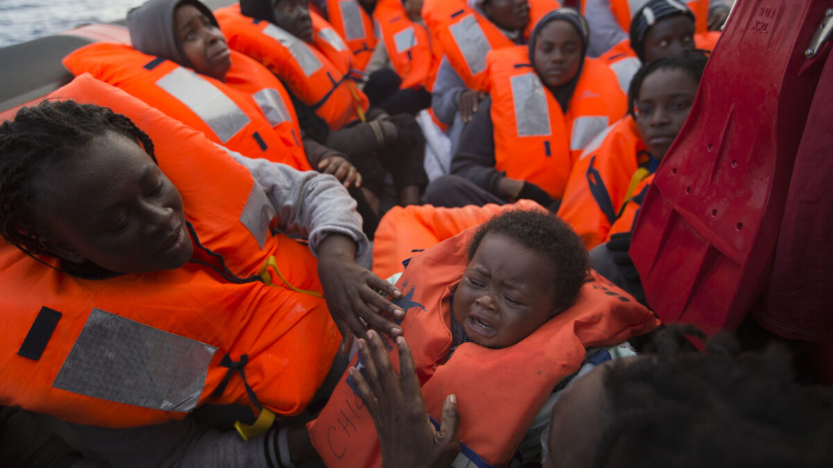 La Unión Europea aprueba medidas para impedir la llegada de inmigrantes