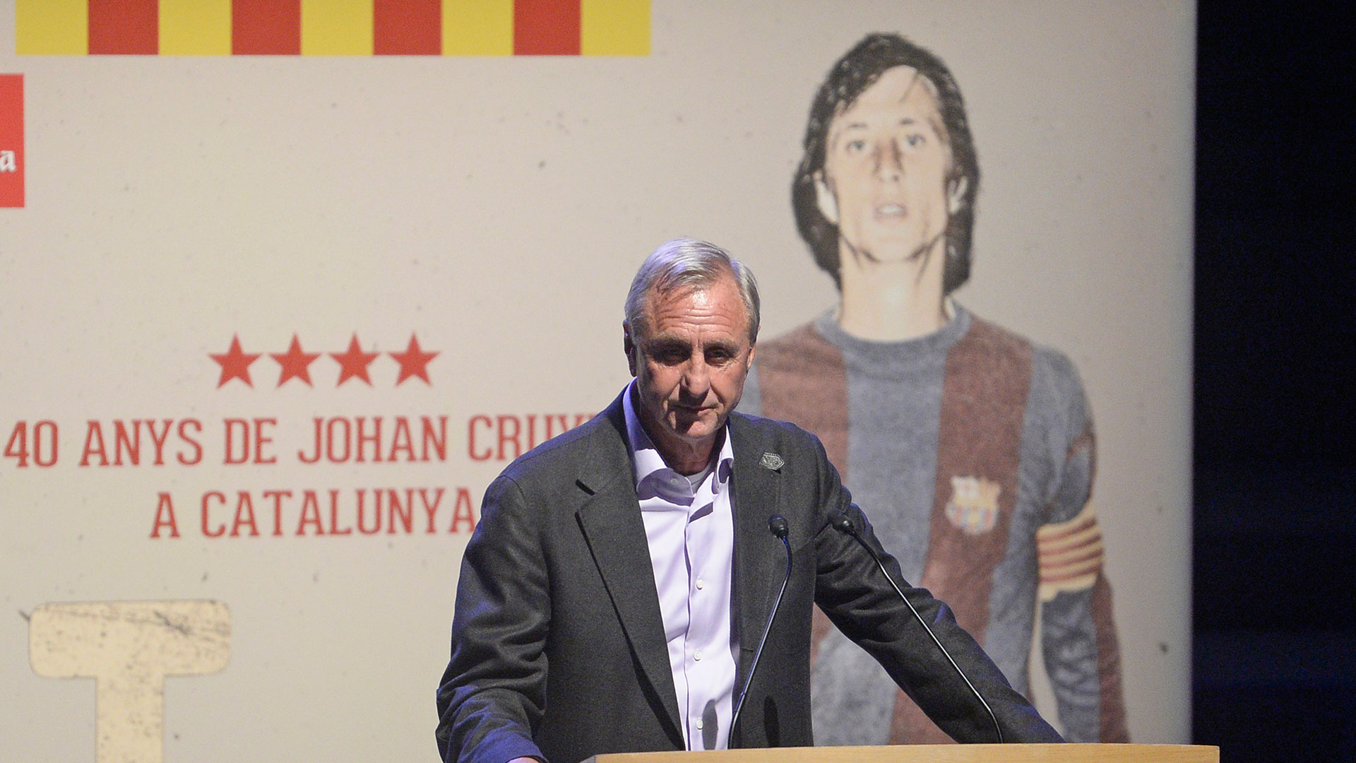 Cruyff pudo celebrar sus 40 años de carrera futbolística. | Foto: Manu Fernandez / AP