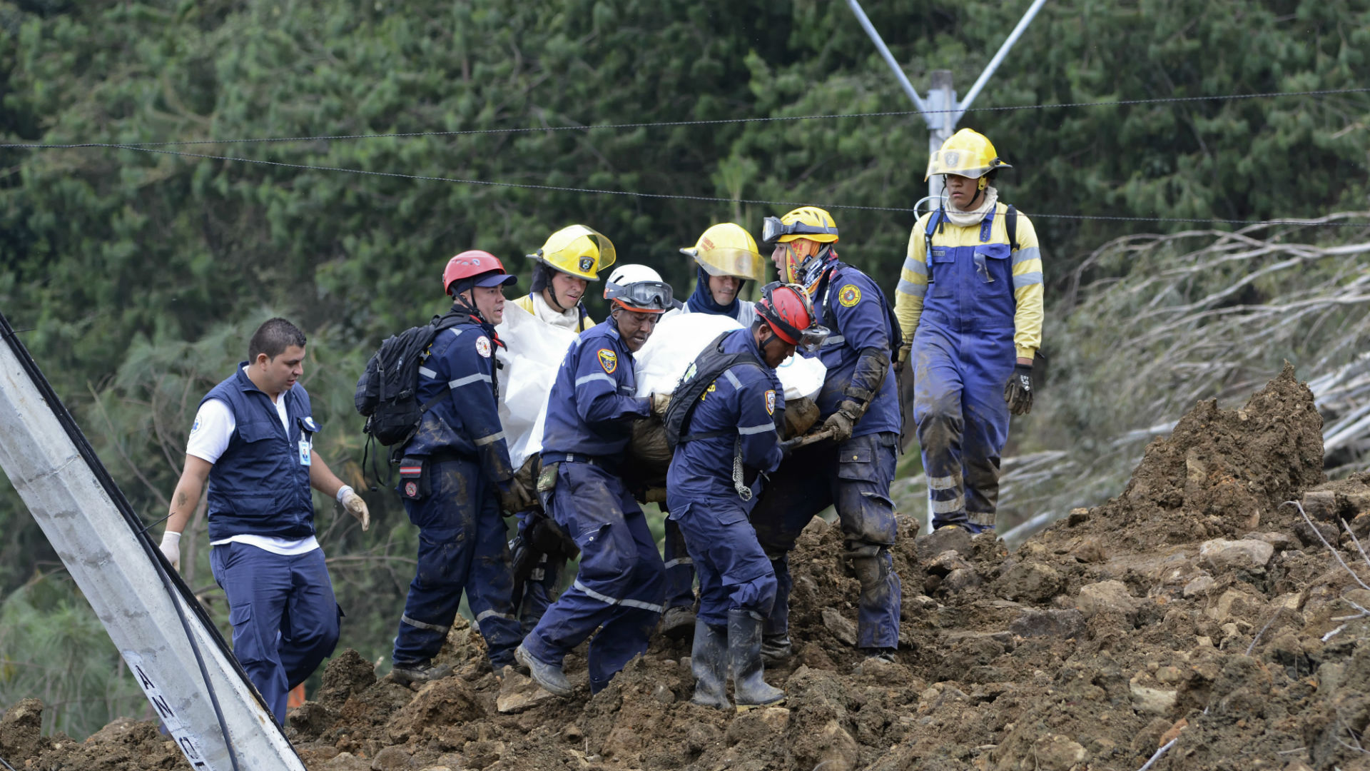Al menos 12 muertos y 1.396 familias afectadas por las lluvias en Colombia