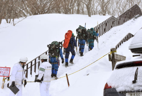 Al menos ocho adolescentes fallecidos por una avalancha de nieve en Japón