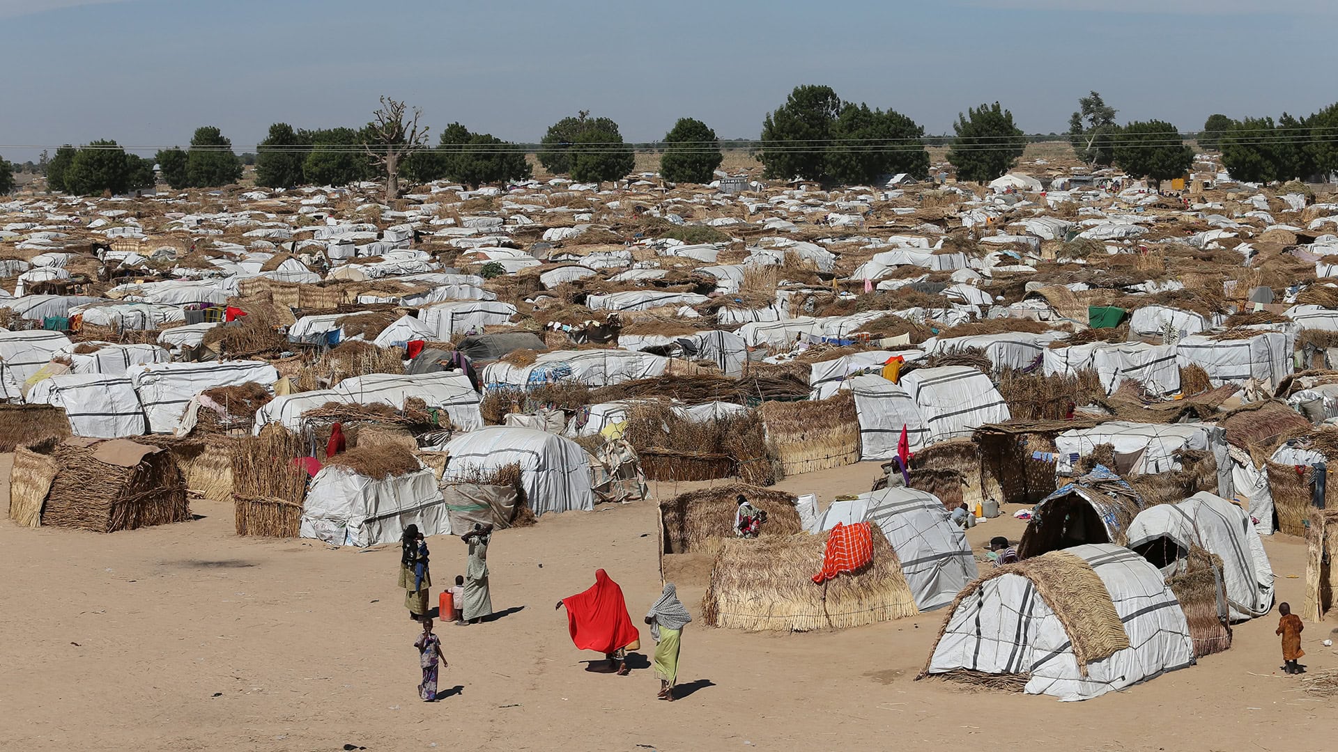 Al menos cuatro muertos en un atentado múltiple en campo de desplazados en Nigeria