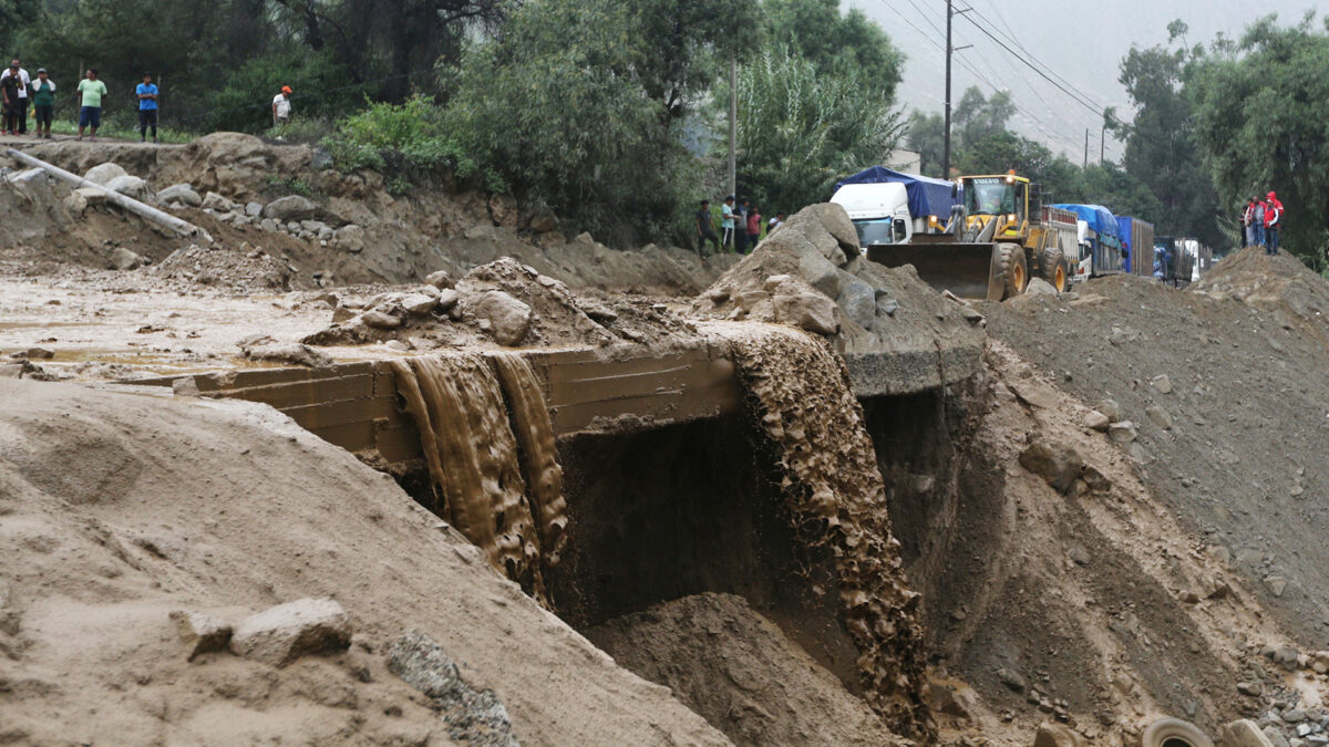 Aumentan las víctimas en Perú por las inundaciones