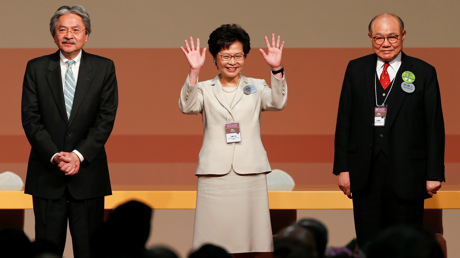 Carrie Lam, próxima a Pekín, gana las elecciones a la jefatura de Hong Kong