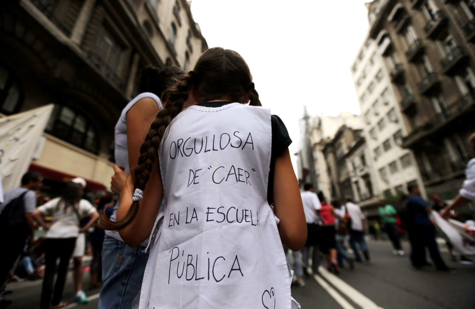 Colegios de Argentina “no cesarán las protestas” hasta que Macri aumente el salario