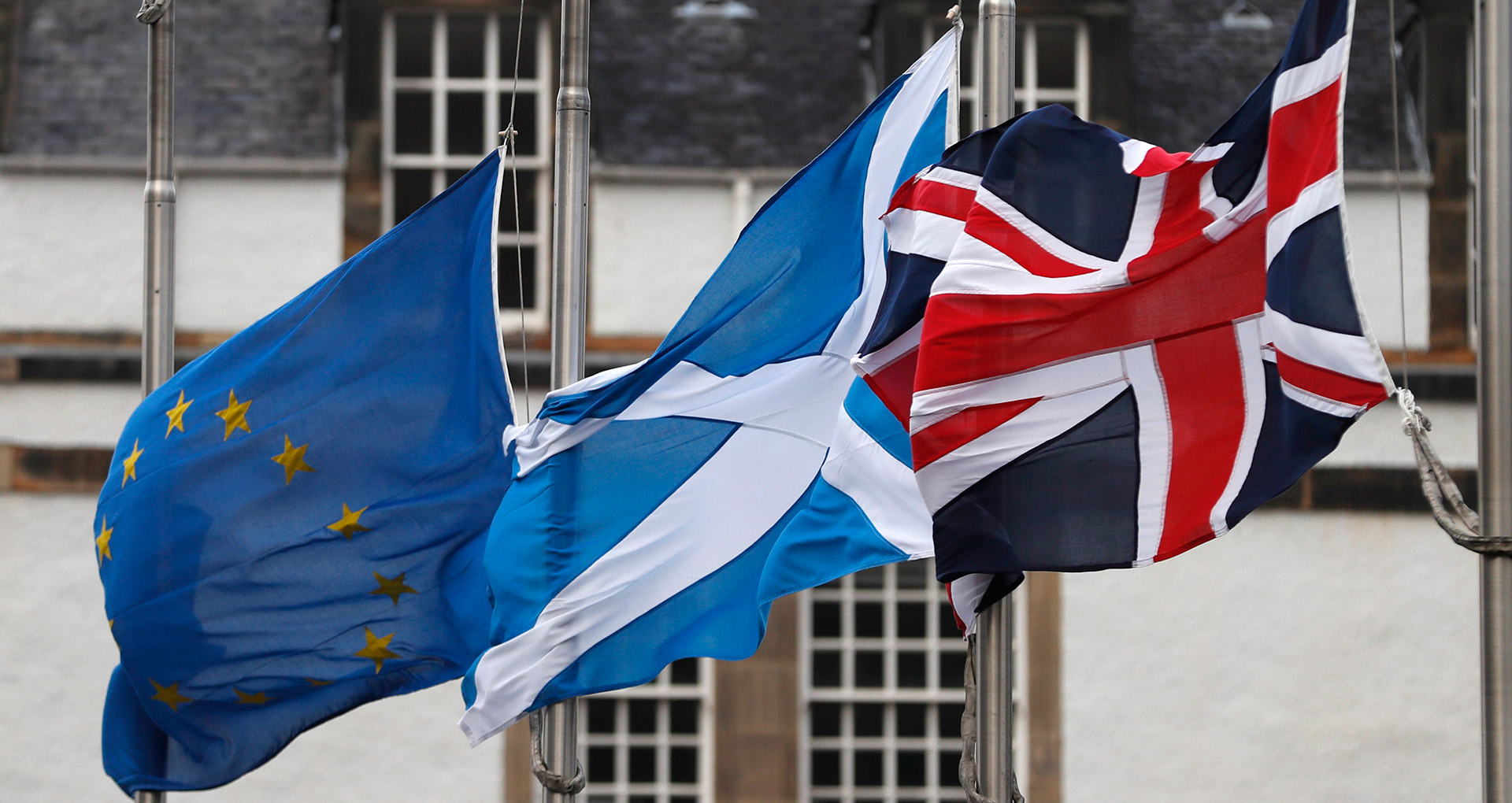 Escocia aprueba negociar con Londres un nuevo referéndum de independencia