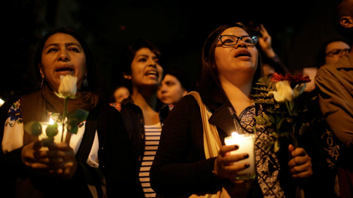 Guatemala exige la renuncia de su presidente por la muerte de 34 niñas en un incendio