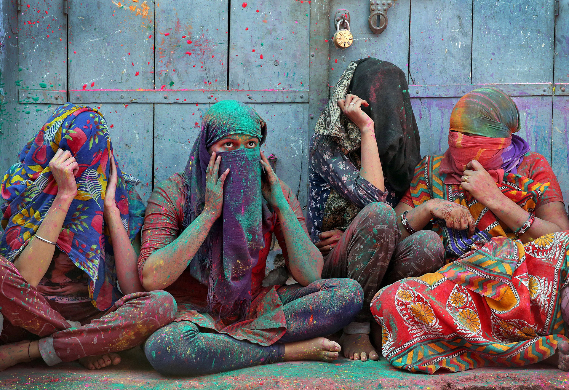 Holi Festival, las imágenes de una explosión de color 2