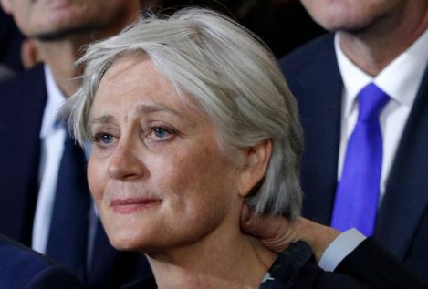 La justicia francesa imputa a la mujer de Fillon por el caso de los empleos falsos