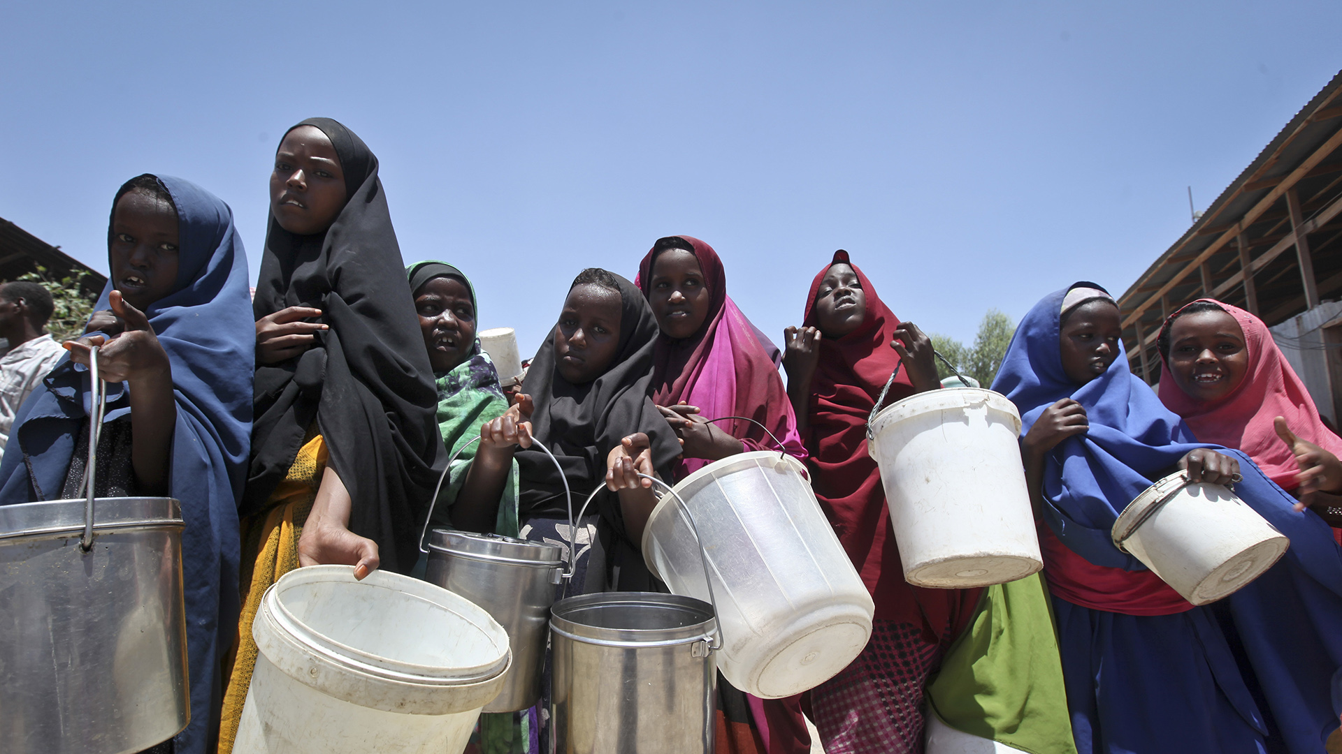 La UE anuncia 165 millones para paliar la crisis humanitaria en el Cuerno de África