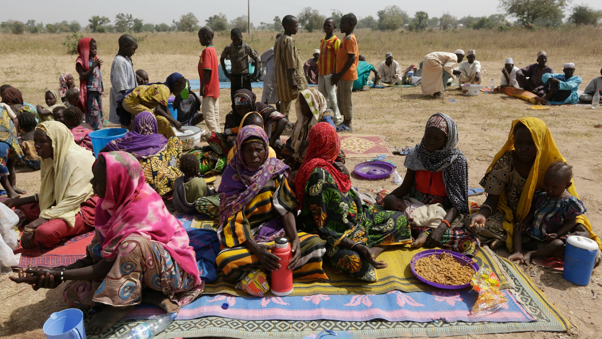 Los ejércitos de Camerún y Nigeria liberan a 5.000 prisioneros de Boko Haram