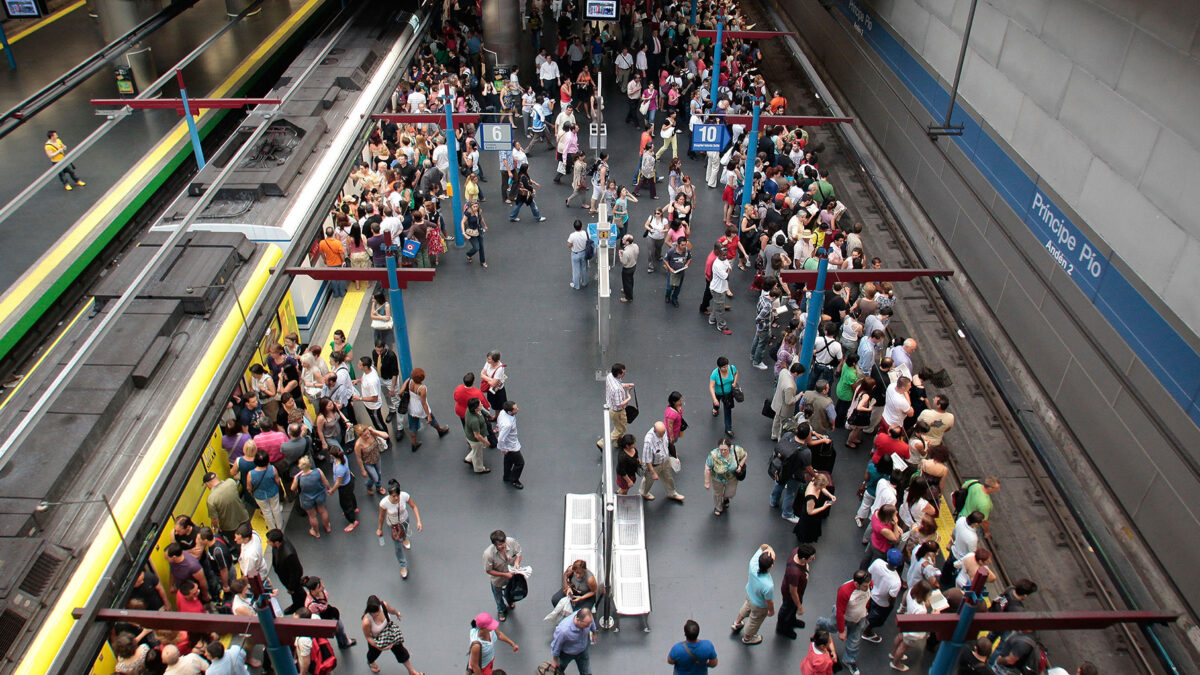 Metro de Madrid eliminará las taquillas y los billetes de papel