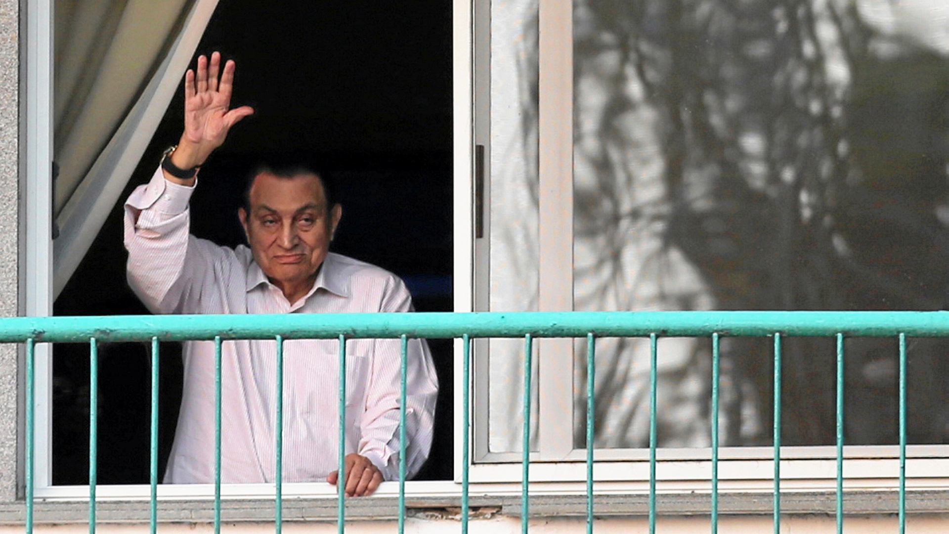 Mubarak es puesto en libertad seis años después de la revolución egipcia