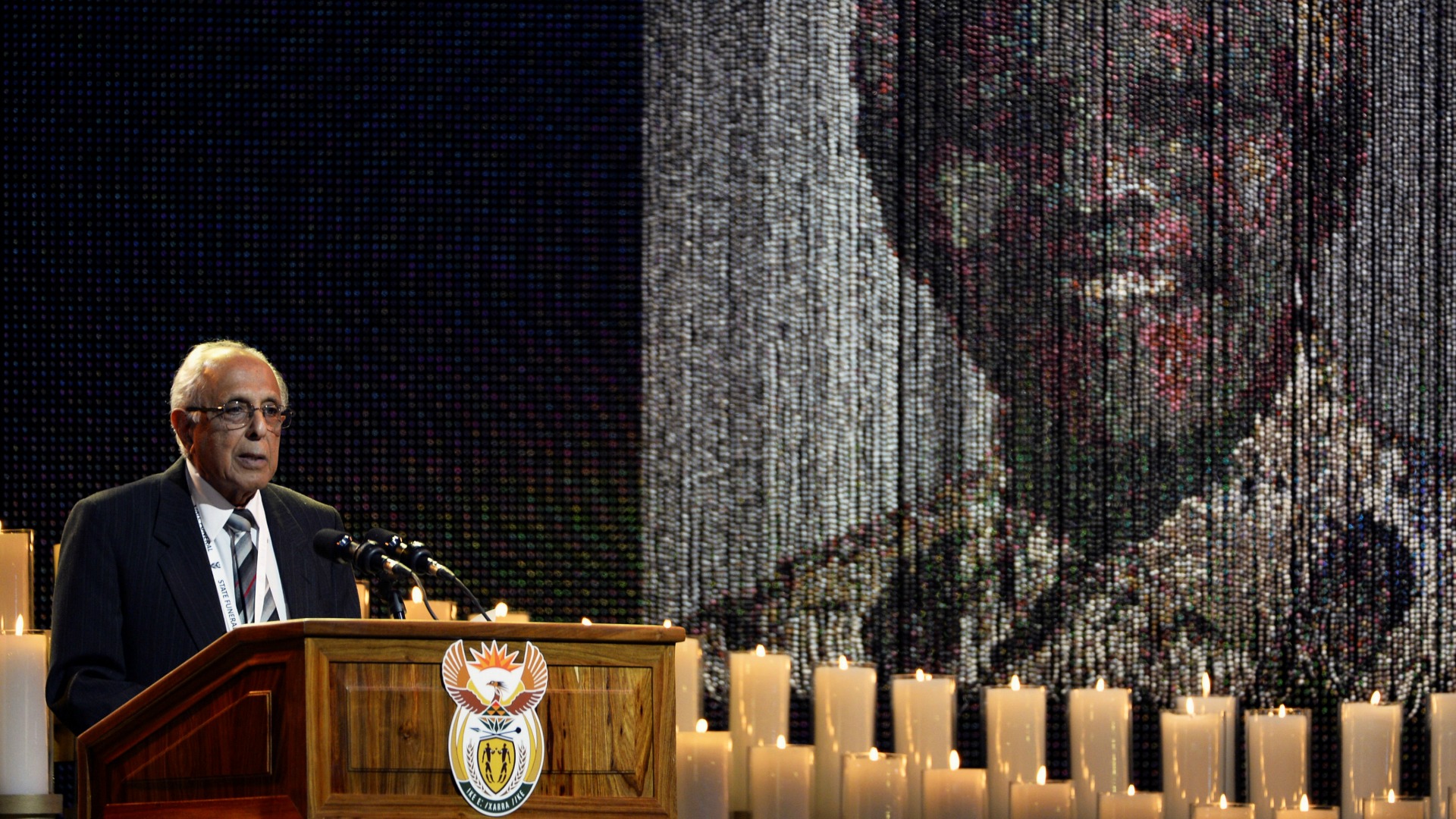 Muere Ahmed Kathrada, símbolo del anti-apartheid en Sudáfrica