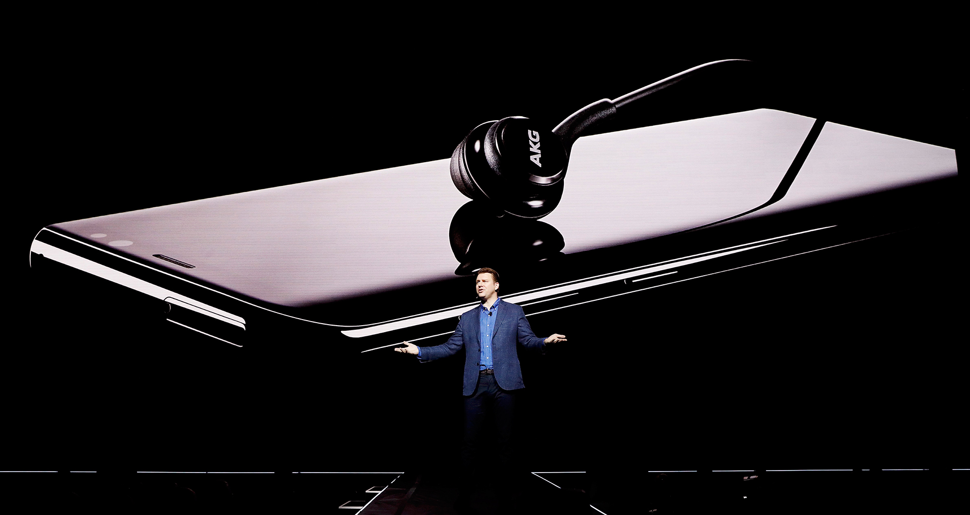 Pantalla de 5.8 pulgadas: Samsung presenta el Galaxy S8