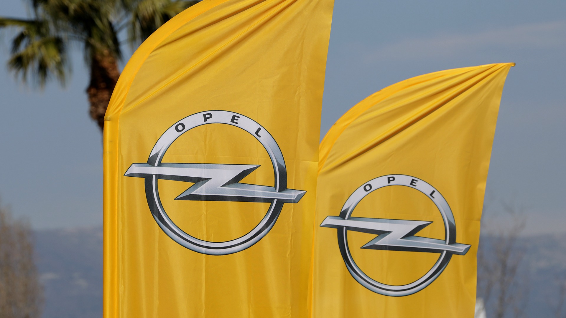 PSA se convierte en el segundo grupo europeo tras comprar Opel