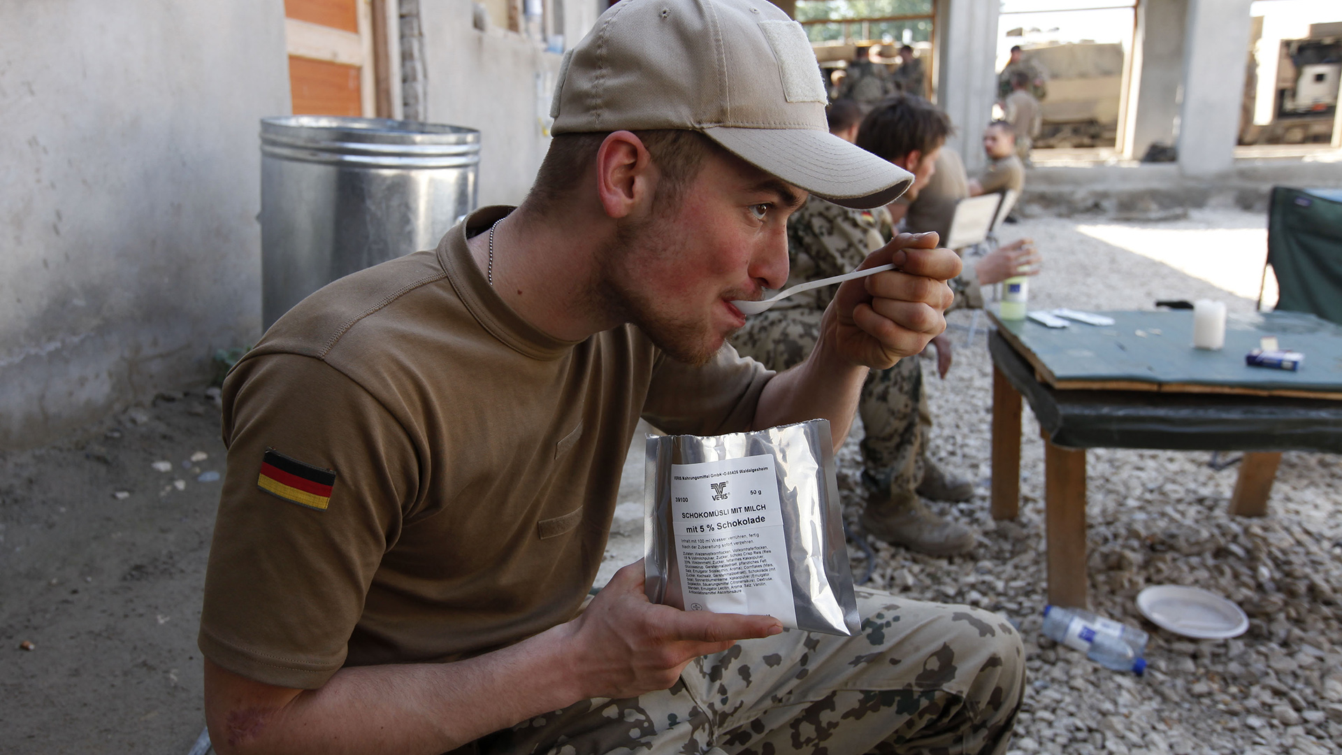 ¿Qué come un militar cuando está en combate?