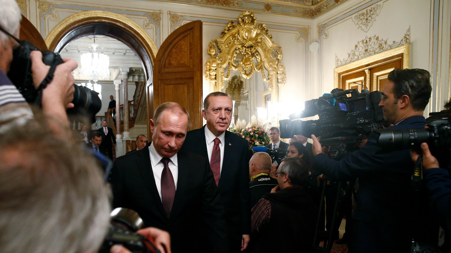 Rusia y Turquía sellan la paz y normalizarán sus relaciones