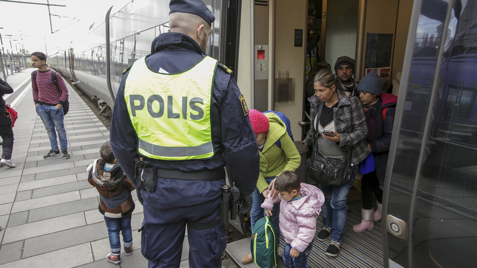 Cientos de niños refugiados en Suecia caen en un estado de coma tras conocer su deportación