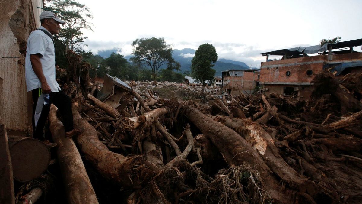 Colombia busca supervivientes de la avalancha: el número de fallecidos asciende a más de 250 personas