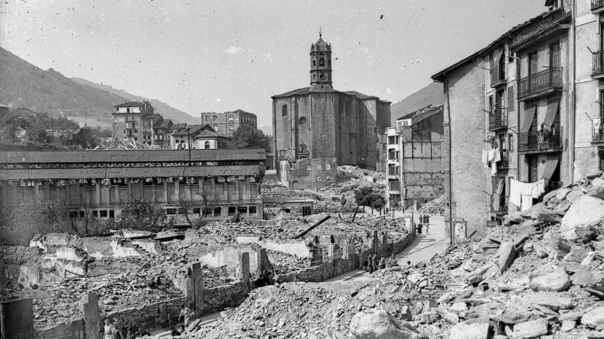 Eibar: bajo las bombas de los aviones fascistas italianos