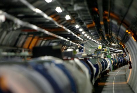 El CERN halla indicios de una nueva partícula que cuestiona la física actual