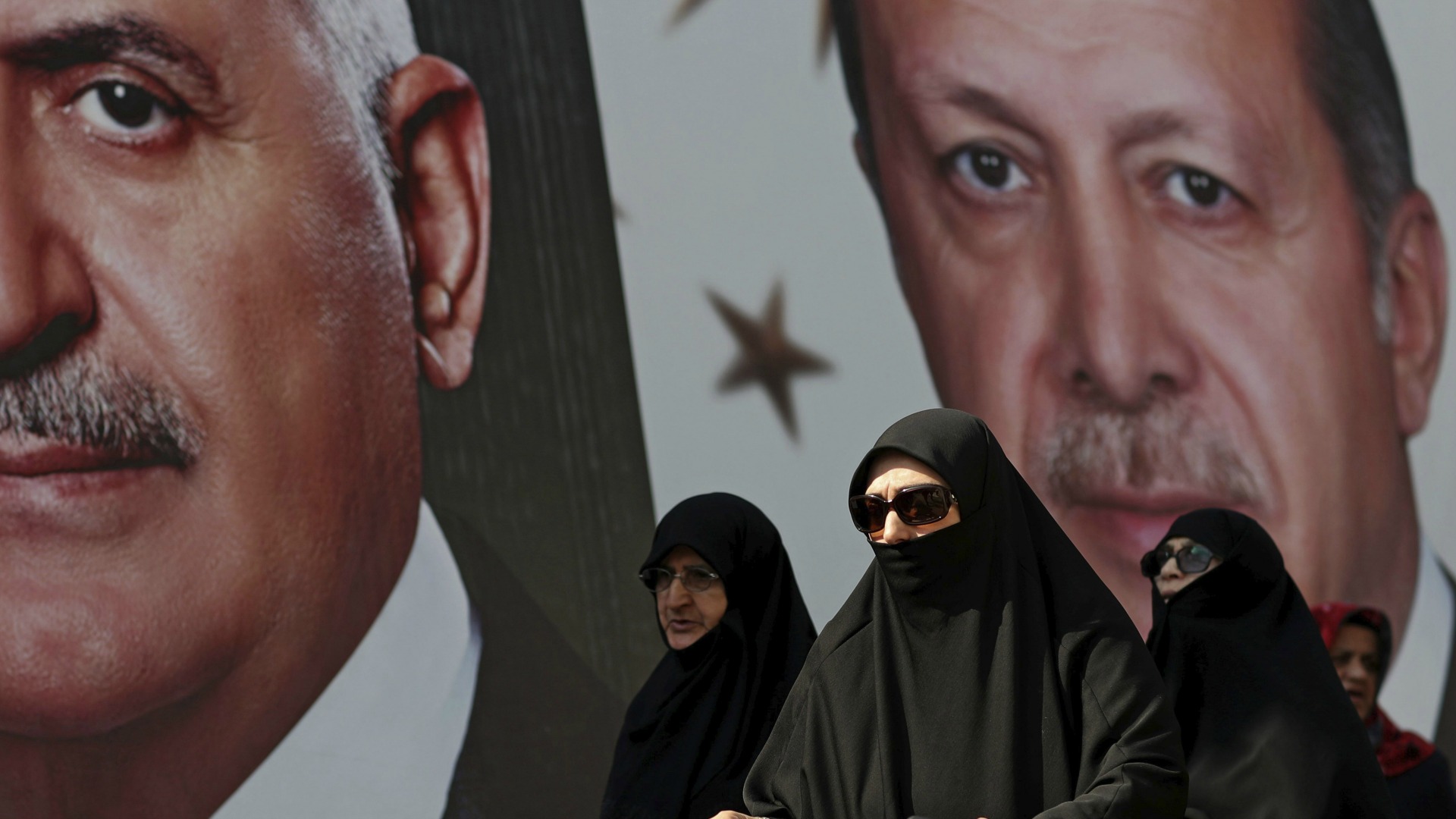 El enemigo extranjero protagoniza la campaña por el referéndum de Turquía