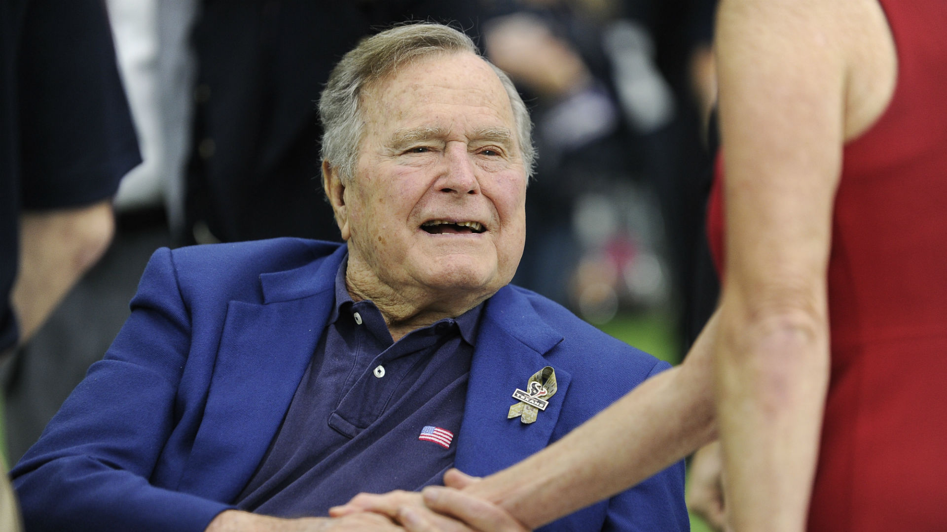 El expresidente Bush padre vuelve a ingresar en un hospital por leve neumonía