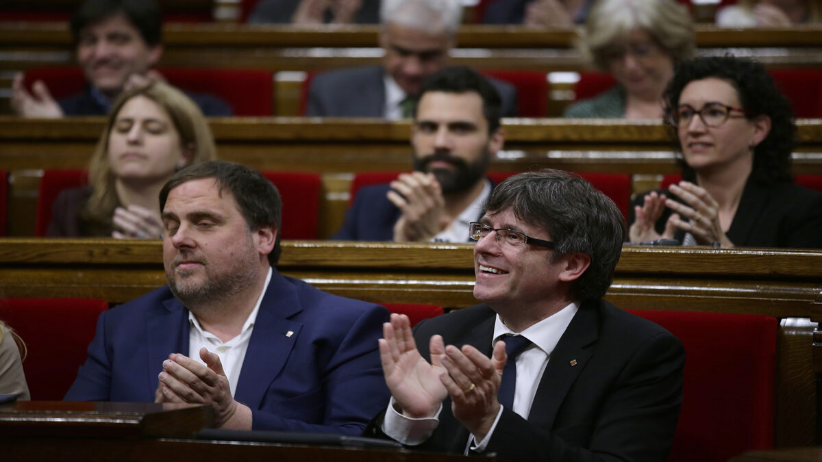 El gobierno catalán en pleno se compromete a «preparar, convocar y celebrar el referéndum»