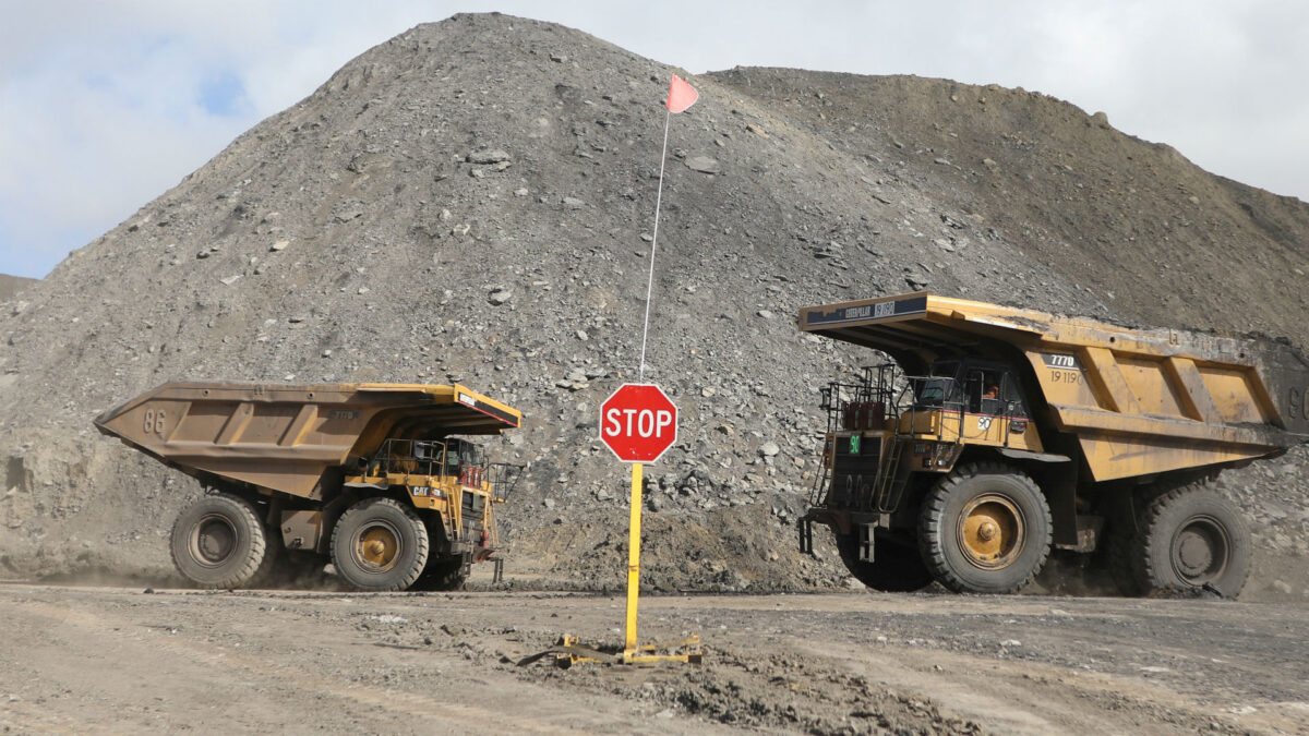 El Salvador se convierte en el primer país en prohibir la minería metálica