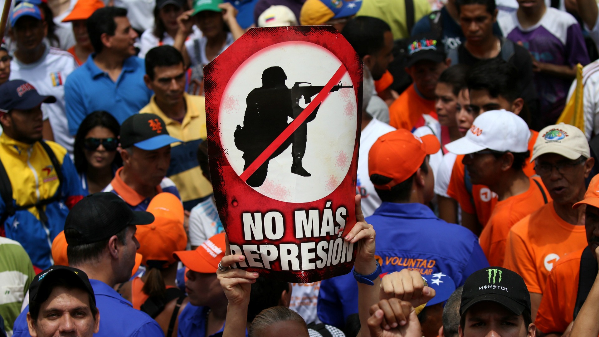 El Senado pide a Venezuela la «inmediata liberación» de los presos políticos