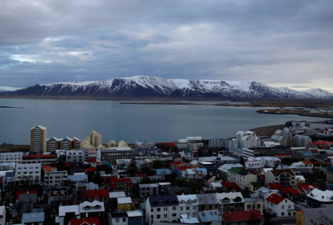 Islandia exigirá por ley la igualdad salarial para hombres y mujeres