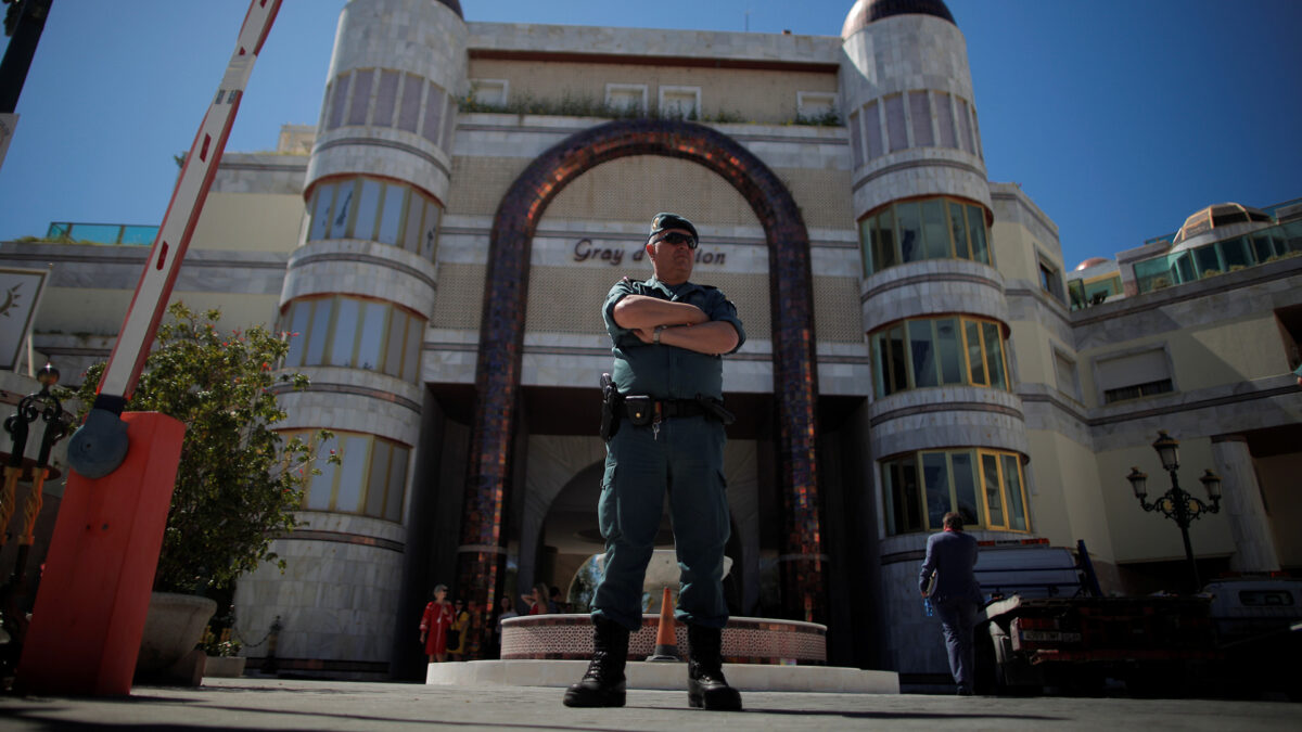 La Guardia Civil y la Policía Nacional desarticulan una banda que introducía hachís por la costa de Barbate