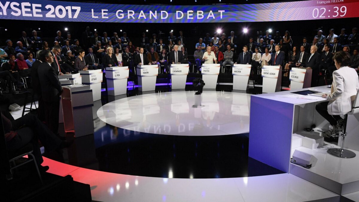 Macron ataca el programa económico de Le Pen en el segundo debate electoral francés