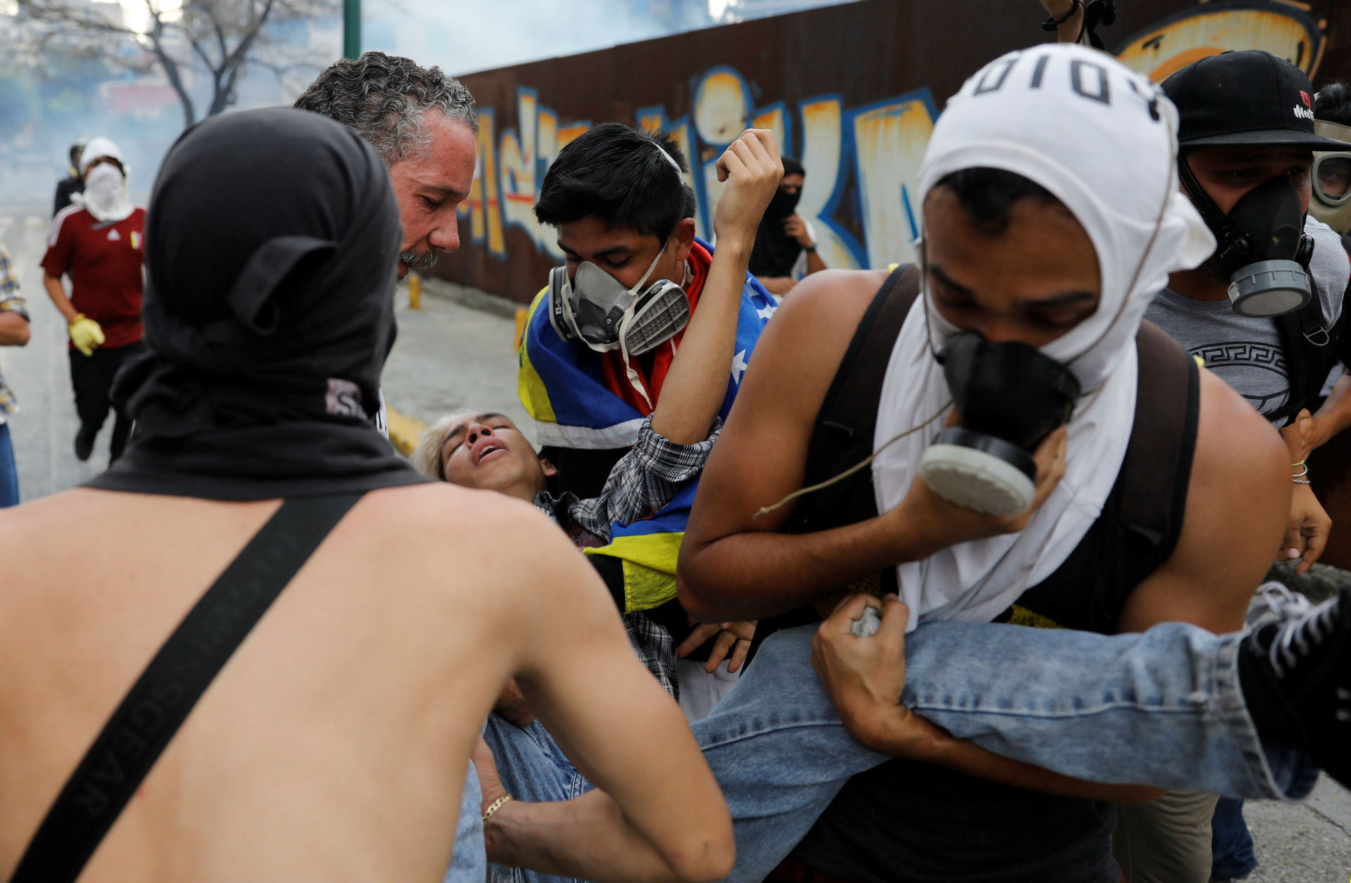 Más de 200 heridos y decenas de detenidos tras protestas en Venezuela 2