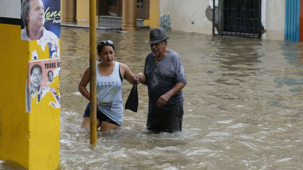 Cuatro muertos por un deslave provocado por las lluvias en Ecuador