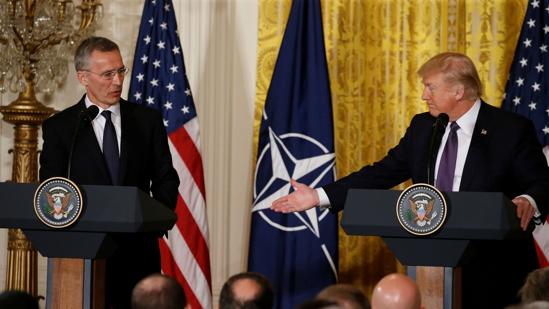 Trump se desdice de sus críticas y llama a la OTAN "nuestra alianza"
