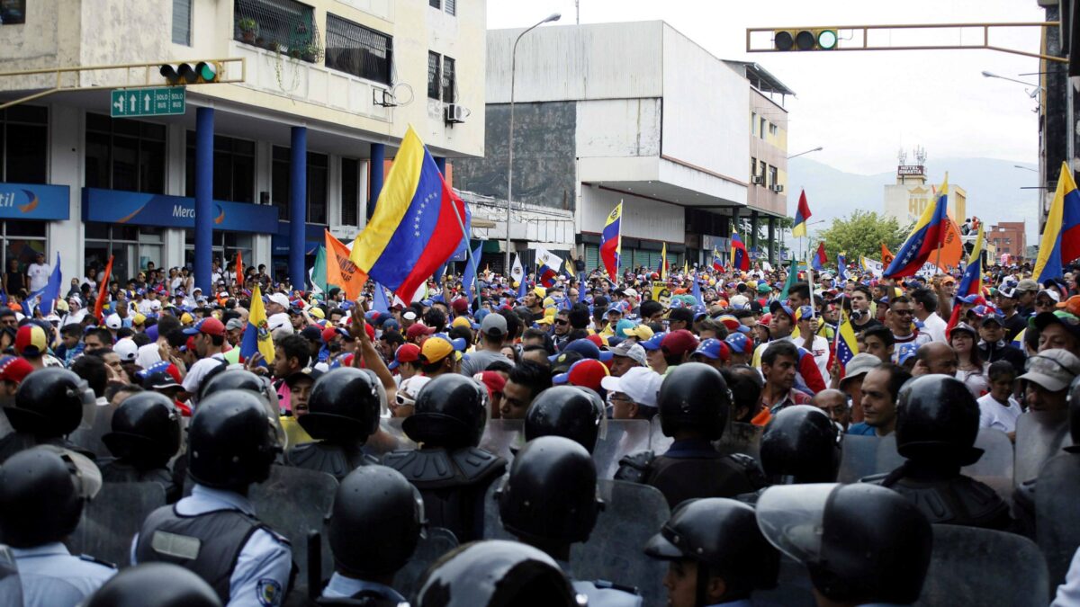 Venezuela rechaza el «intervencionismo» del secretario de Estado de EEUU