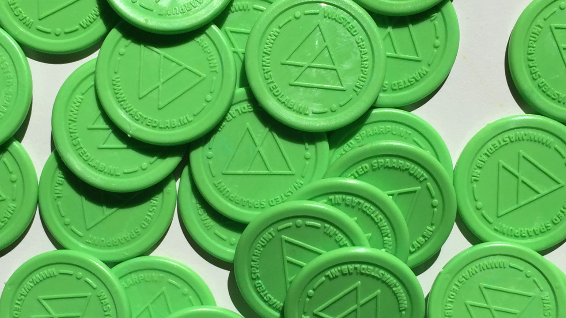 Monedas de plástico reciclado, la nueva forma de pagar en Ámsterdam