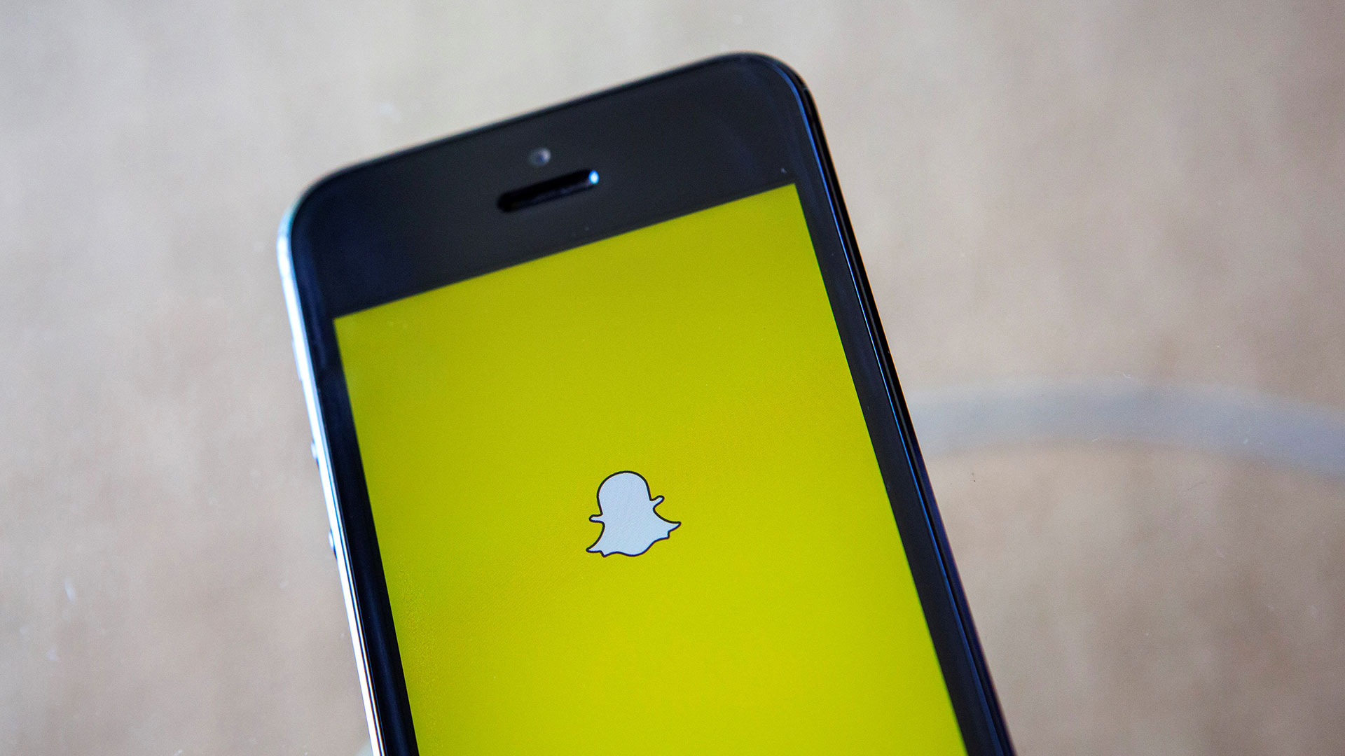Snapchat presenta las 'custom stories' en su lucha contra Facebook