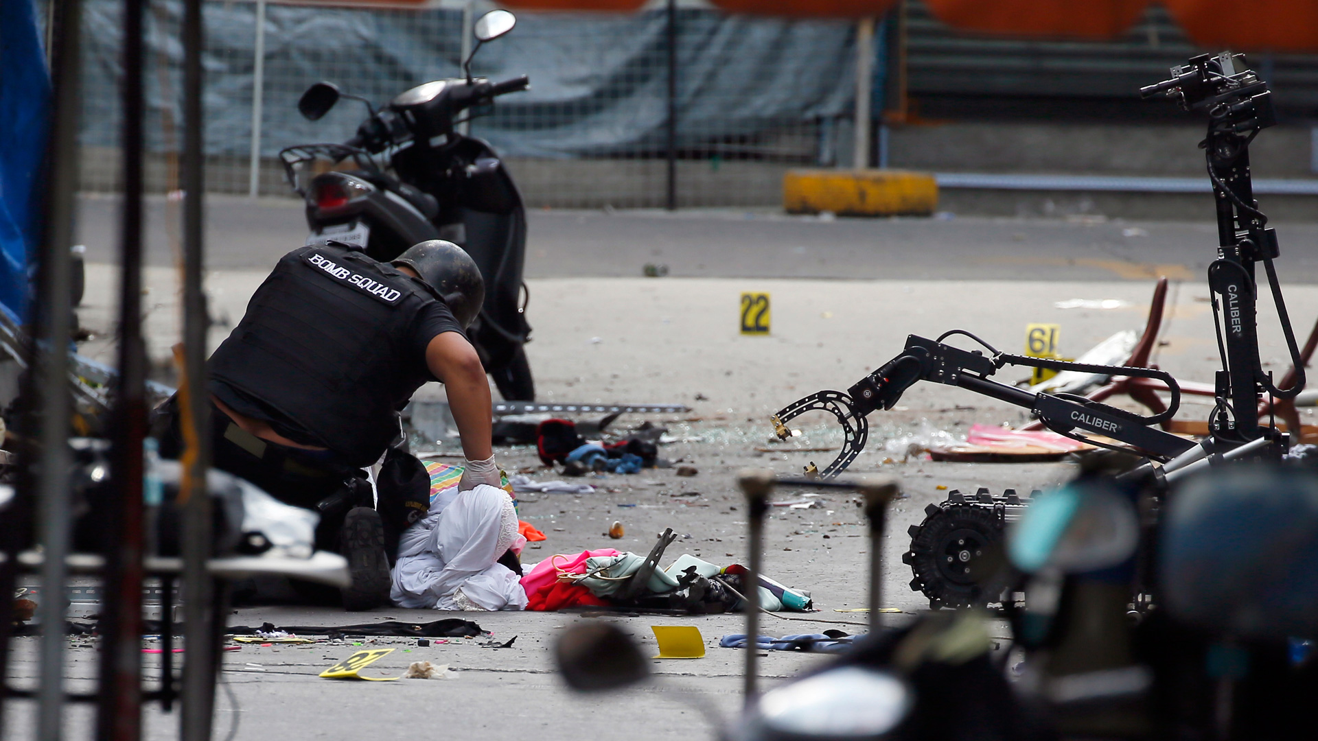 Al menos dos muertos y seis heridos al estallar dos bombas en Manila