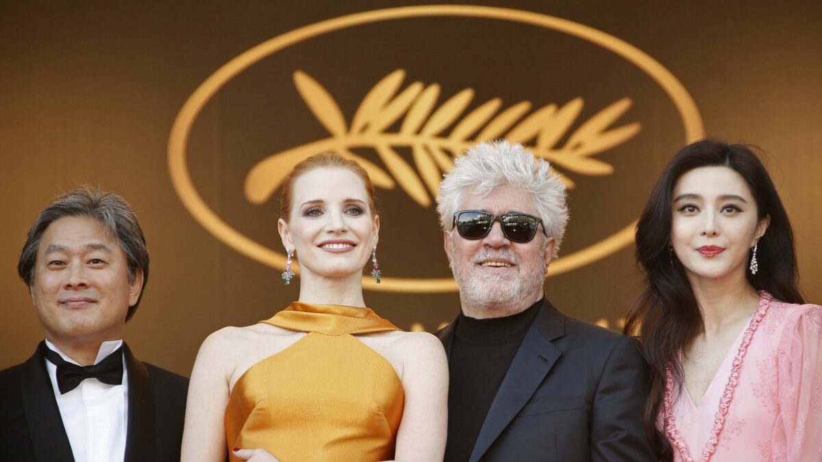 Almodóvar anunciará este domingo la Palma de Oro del 70 Festival de Cannes