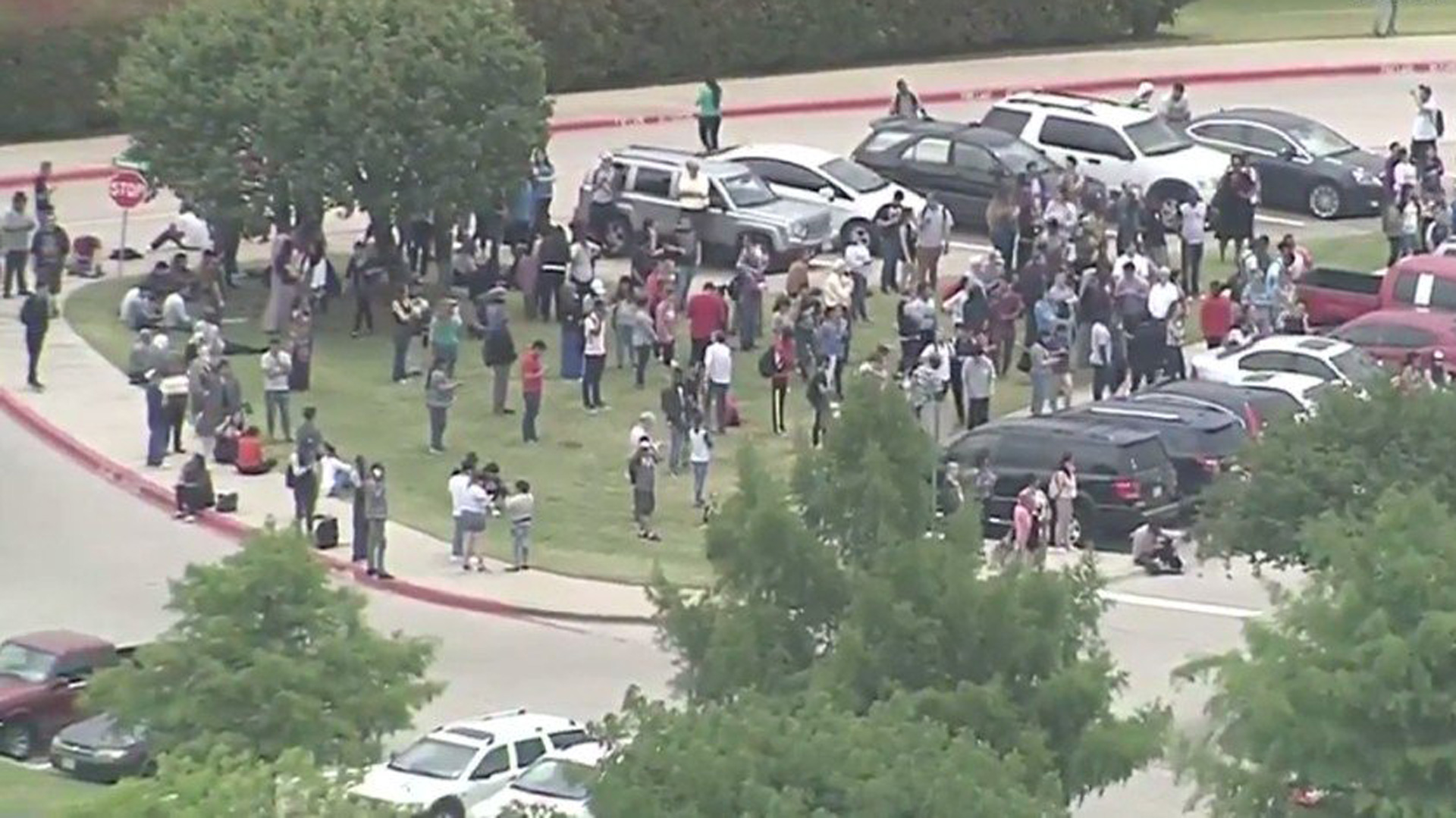 Cerrada una universidad en Texas por un tiroteo