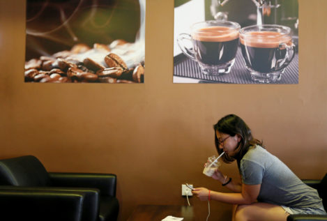 Conectarse al wifi de las cafeterías implica un alto riesgo de hackeo