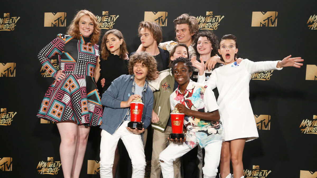 El beso gay de ‘Moonlight’, Emma Watson y ‘Stranger Things’ se encumbran en los MTV Awards 2017